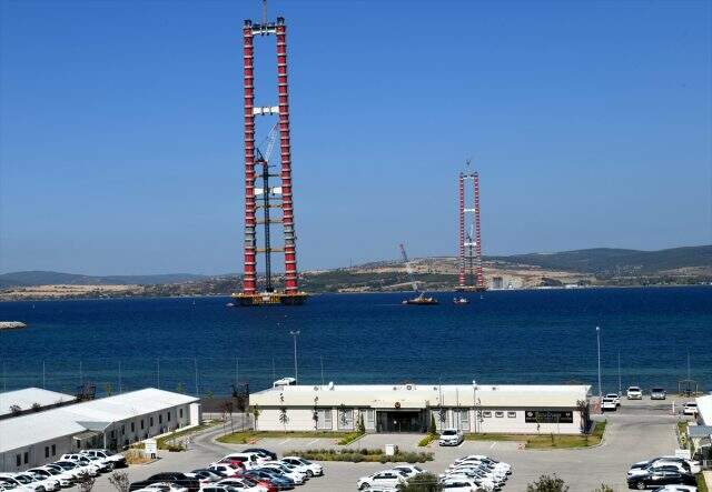 Tamamlandığında dünyanın en büyüğü olacak 1915 Çanakkale Köprüsü'nde çalışmalar hızla devam ediyor Tamamlandığında dünyanın en büyüğü olacak 1915 Çanakkale Köprüsü'nde çalışmalar hızla devam ediyor