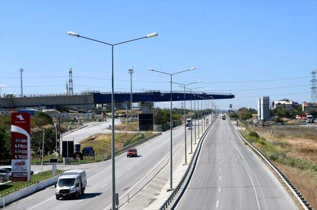 Tamamlandığında dünyanın en büyüğü olacak 1915 Çanakkale Köprüsü'nde çalışmalar hızla devam ediyor Tamamlandığında dünyanın en büyüğü olacak 1915 Çanakkale Köprüsü'nde çalışmalar hızla devam ediyor