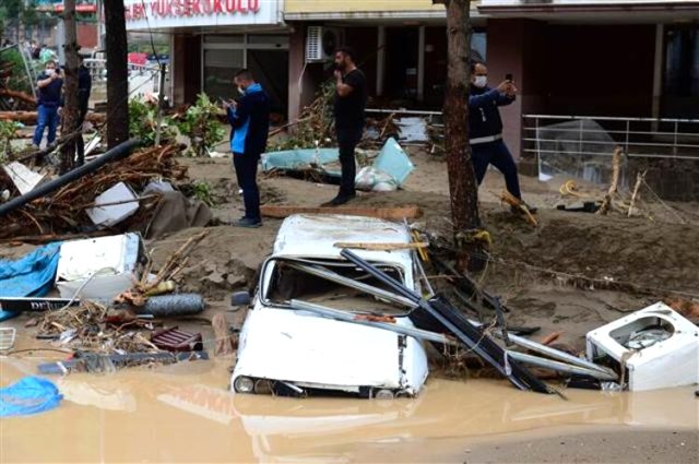 Son Dakika: Giresun'da sel felaketi: Bir asker şehit oldu, 3 vatandaşımız hayatını kaybetti