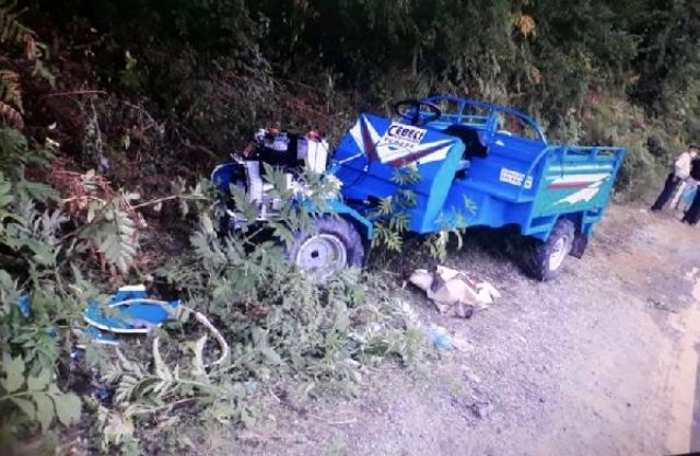 Bartın'da tarım aracının devrilmesi sonucu 1 kişi hayatını kaybetti, 5 kişi yaraladnı
