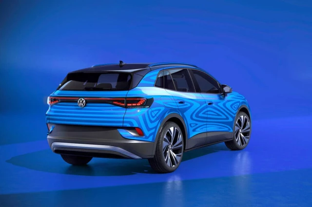 Volkswagen'in ilk elektrikli SUV'u ID.4 üretim bandına girdi