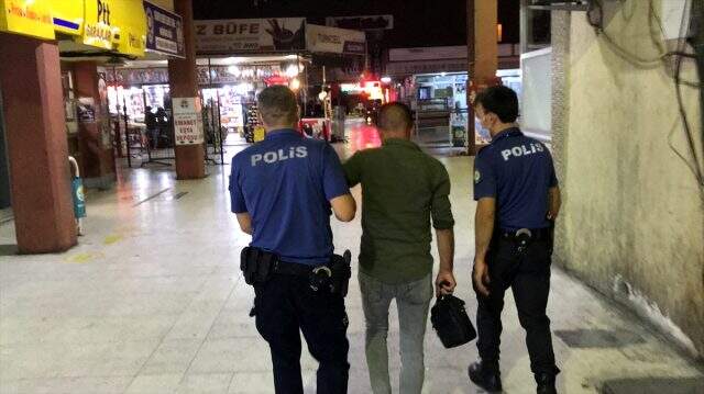 Otobüste kadın yolcuyu taciz edip cep telefonunu çaldı, ifadesinde o klasik yalana başvurdu Otobüste kadın yolcuyu taciz edip cep telefonunu çaldı, ifadesinde o klasik yalana başvurdu