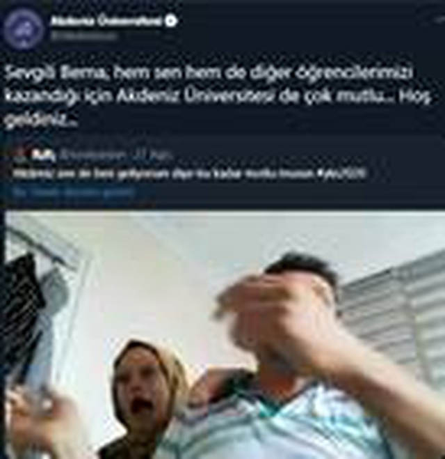 YKS sonucunu aynı anda öğrenen baba ve kızının sevinci milyonları duygulandırdı YKS sonucunu aynı anda öğrenen baba ve kızının sevinci milyonları duygulandırdı