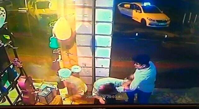 16 yaşındaki genç eli kız arkadaşına dokunan yolcuyu, tabanca kabzasıyla döverek öldürdü 16 yaşındaki genç eli kız arkadaşına dokunan yolcuyu, tabanca kabzasıyla döverek öldürdü