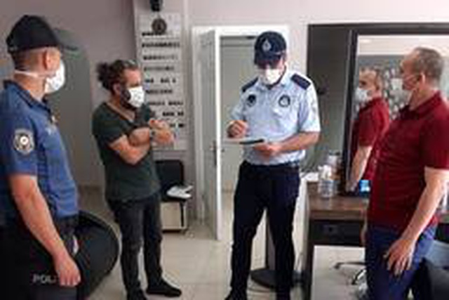 Çankaya Zabıtasından 'Pandemi' denetimi Çankaya Zabıtasından 'Pandemi' denetimi