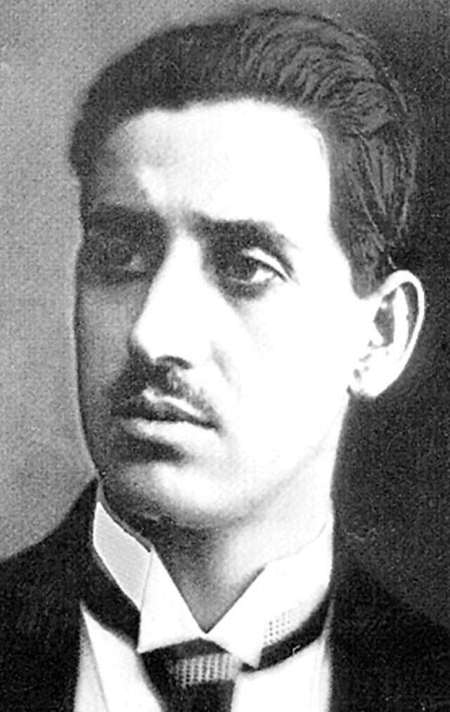 Hasan Tahsin kimdir? Hasan Tahsin'in mesleği nedir? Hasan Tahsin nereli? Hasan Tahsin hayatı ve biyografisi!