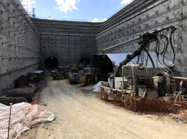 Kocaeli ve İstanbul'u birleştirecek Gebze-Darıca metro hattında çalışmalar sürüyor Kocaeli ve İstanbul'u birleştirecek Gebze-Darıca metro hattında çalışmalar sürüyor
