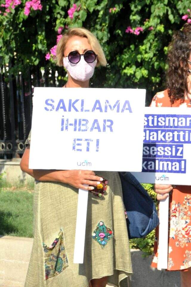 27 öğrenciye cinsel istismarda bulunan öğretmene 800 yıla kadar hapis istemi 27 öğrenciye cinsel istismarda bulunan öğretmene 800 yıla kadar hapis istemi
