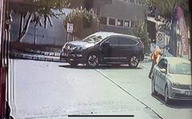 Akaryakıt istasyonunda kendini ateşe verdi, dehşet anları kameralara yansıdı Akaryakıt istasyonunda kendini ateşe verdi, dehşet anları kameralara yansıdı