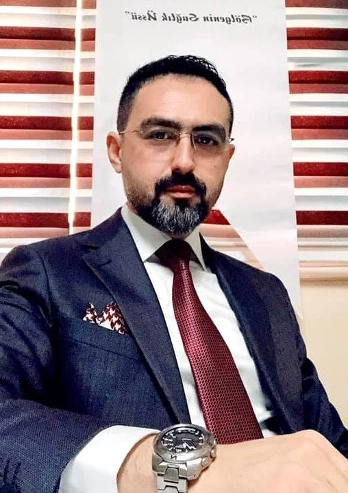 Başhekim yardımcısı, hastane otoparkında tabancayla başından vurulmuş halde bulundu Başhekim yardımcısı, hastane otoparkında tabancayla başından vurulmuş halde bulundu