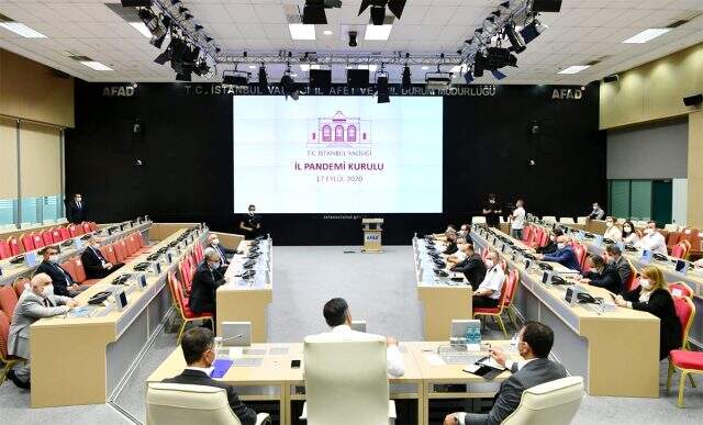 İstanbul İl Pandemi Kurulu toplandı! Toplu ulaşım ile kademeli mesai konuları ele alındı