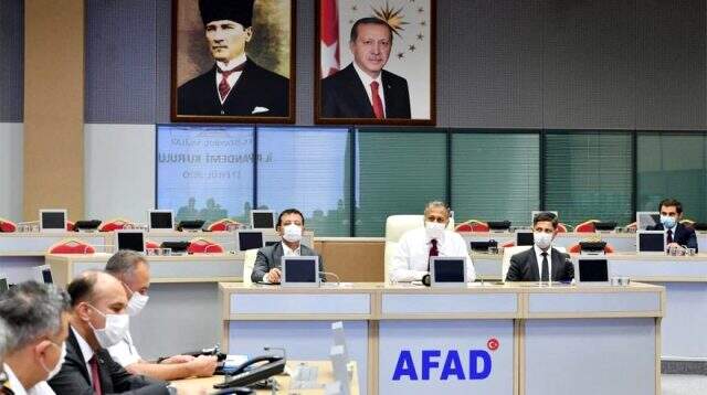 İstanbul İl Pandemi Kurulu toplandı! Toplu ulaşım ile kademeli mesai konuları ele alındı