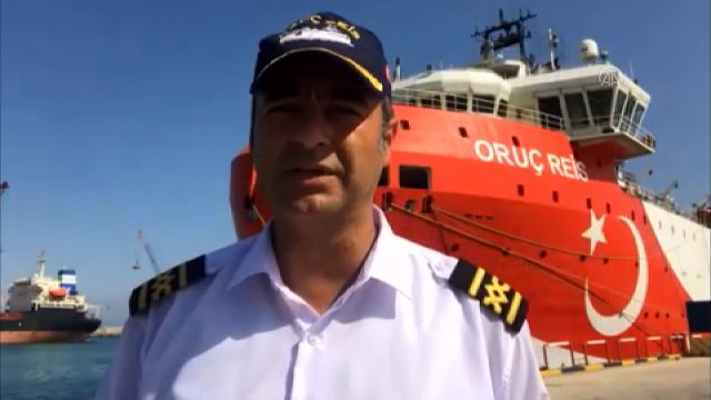 MTA Oruç Reis gemisinin kaptanı Cankat Uzşen, AA'ya konuştu Açıklaması