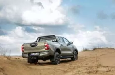 Makyajlanan Toyota Hilux satışa sunuldu