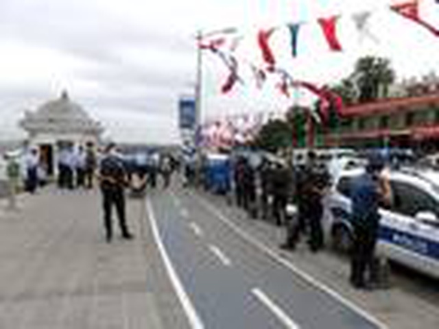 Üsküdar sahilindeki 2 büfeye yıkım kararı (1) Üsküdar sahilindeki 2 büfeye yıkım kararı (1)