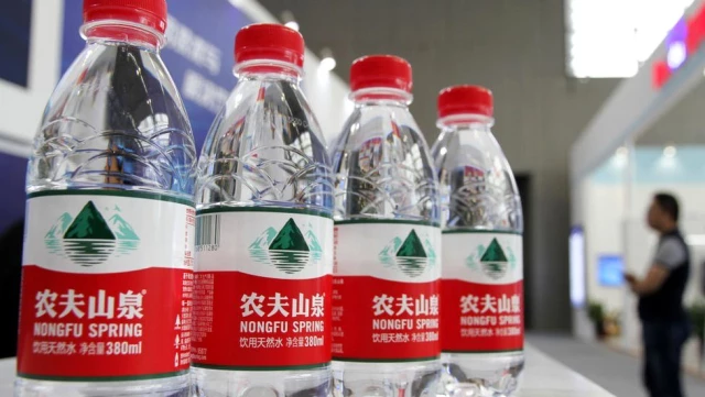 Çin'in en zengin ismi şişe su üreten Zhong Shanshan oldu