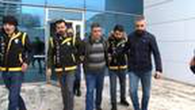 79 yaşındaki akrabasına acımayıp benzin dökerek yakmıştı: 3 yıl sonra yakalanan katile müebbet verildi 79 yaşındaki akrabasına acımayıp benzin dökerek yakmıştı: 3 yıl sonra yakalanan katile müebbet verildi