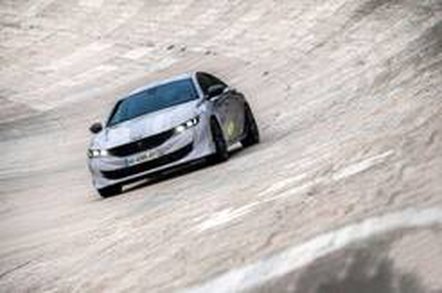 Peugeot'dan elektrikli performans: 508 Peugeot Sport Engineered