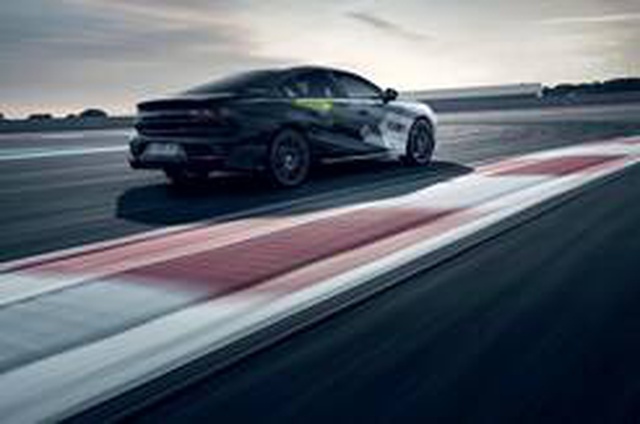 Peugeot'dan elektrikli performans: 508 Peugeot Sport Engineered