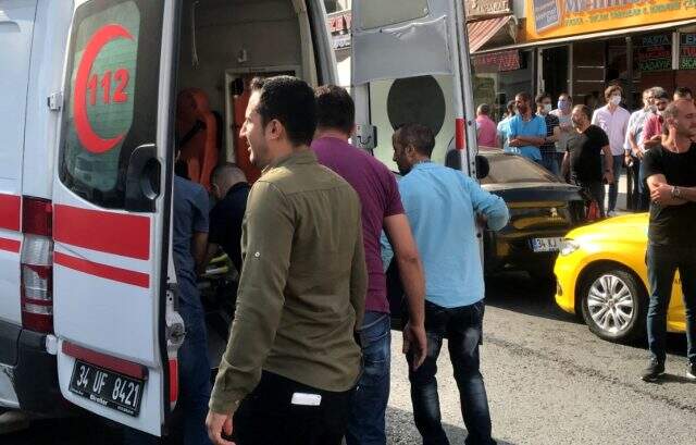 Taksi durağında çıkan kavgada silahlar konuştu: 2'si ağır 3 yaralı Taksi durağında çıkan kavgada silahlar konuştu: 2'si ağır 3 yaralı