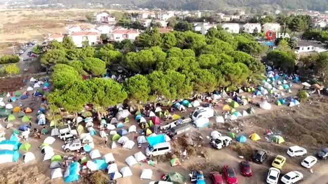 Şile'de kamp yapan gençlerin festivali pes dedirtti