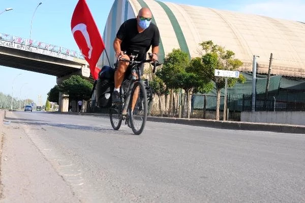 Almanya'dan yola çıktı, Türk kültürünü tanıtmak için bisikletiyle ülke ülke geziyor