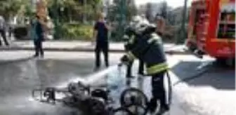 Son dakika haber: Ceza kesilen ehliyetsiz sürücü, motosikletini yaktı
