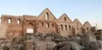 Harran Üniversitesinin akademik yıl açılışı Harran'daki ören yerinde yapıldı