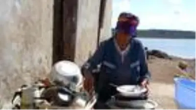 Adı Hülya Avşar ile anılan adada, 17 yıldır 'Robinson' hayatı yaşıyorlar