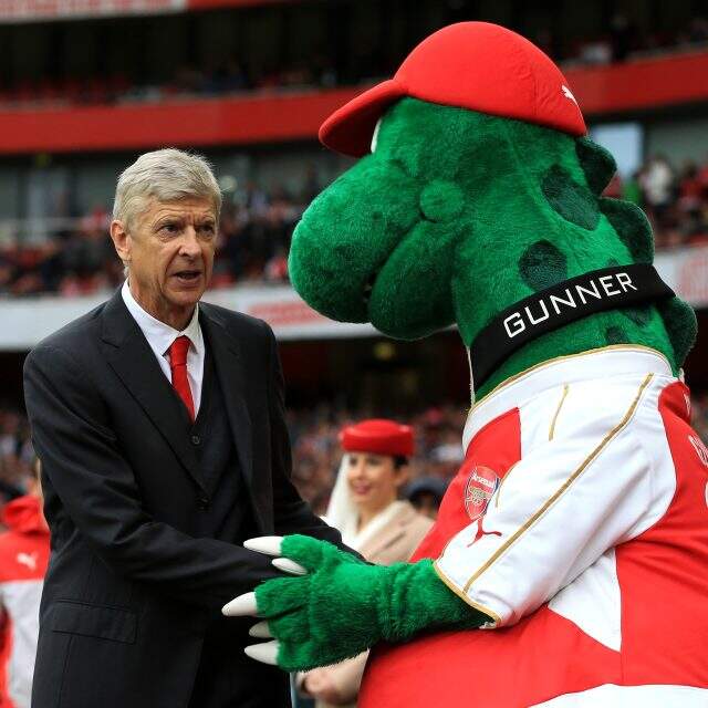 Arsenal, 27 yıllık kulüp maskotu Gunnersaurus'un görevine son verdi Arsenal, 27 yıllık kulüp maskotu Gunnersaurus'un görevine son verdi