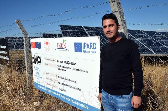 Kars'ta güneş enerjisi panelleriyle elektrik üretim tesisi kuran mühendis, 3 bin hanenin elektrik ihtiyacını karşılıyor