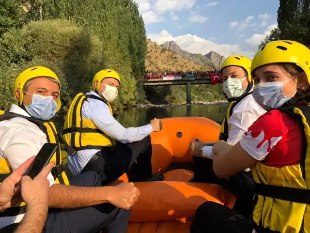 Son dakika haber | Bakan Soylu Kato'da rafting yaptı