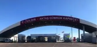 Aktaş sınır kapısından Türk ve Azeri Tırların geçişine izin verilmiyor