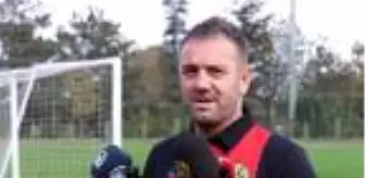 Eskişehirspor Teknik Direktörü İlhan Var: Bu ligde kalabileceğimize inanıyorum
