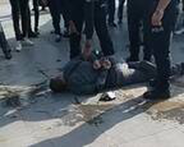 Polise kafa atan taciz ve gasp şüphelisi: Psikolojik sorunlarım var Polise kafa atan taciz ve gasp şüphelisi: Psikolojik sorunlarım var