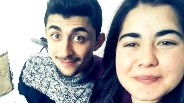 Isparta'da sevgilisi ve 3 erkeğin olduğu evde ölü bulunan genç kızın ölmeden önceki son görüntüleri Isparta'da sevgilisi ve 3 erkeğin olduğu evde ölü bulunan genç kızın ölmeden önceki son görüntüleri