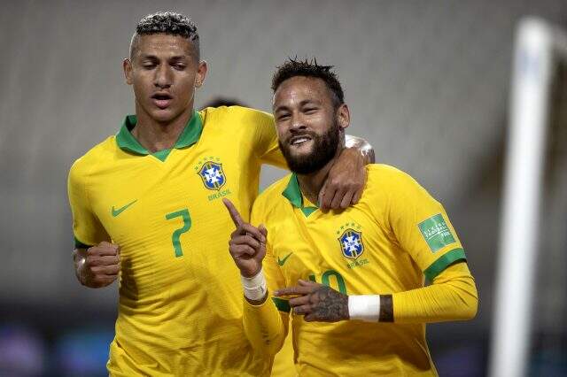 Neymar, Brezilya Milli Takımı'nın 2. en skorer futbolcusu oldu Neymar, Brezilya Milli Takımı'nın 2. en skorer futbolcusu oldu