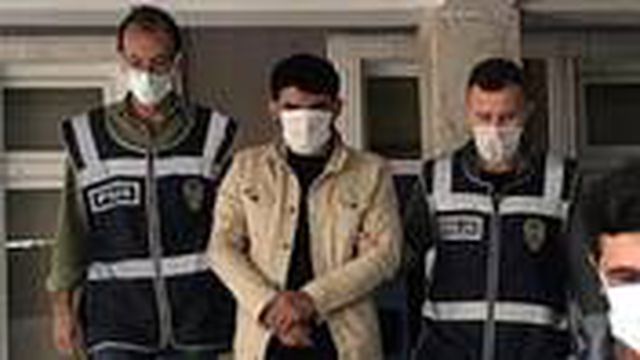 Sahte gömü altınlarla dolandırıcılık yapan şüpheli, suçüstü yakalandı