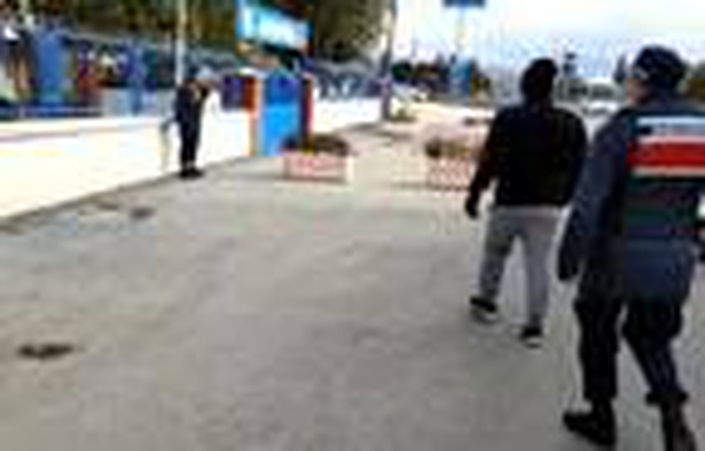 Koronavirüslü yolcu dayısının HES kodu ile seyahat etti, tüm otobüs karantinaya alındı Koronavirüslü yolcu dayısının HES kodu ile seyahat etti, tüm otobüs karantinaya alındı
