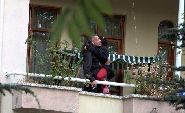 Tartıştığı eşini silahla yaralayan koca, kızını rehin aldı! Saatler sonra ikna oldu