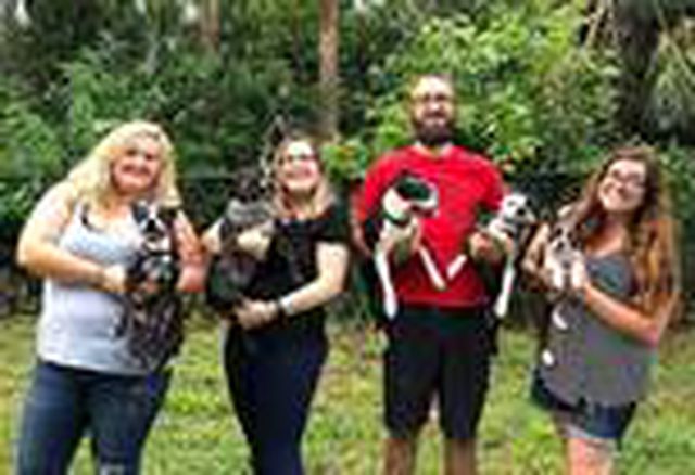 Öğretmen, öğrencisiyle annesi kanepede uyurken ilişkiye girdi Öğretmen, öğrencisiyle annesi kanepede uyurken ilişkiye girdi