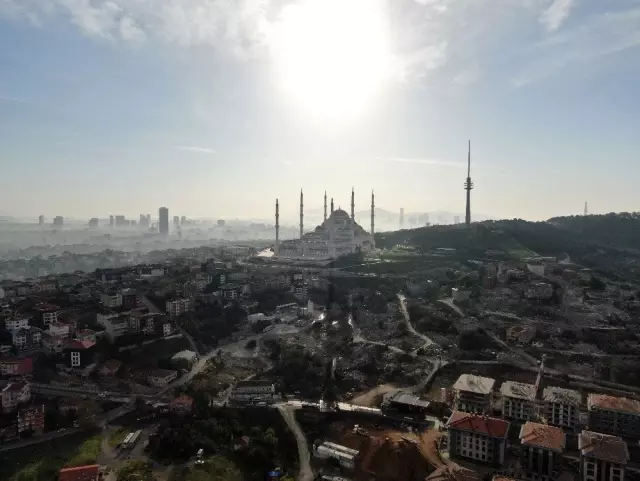 Kenti etkisi altına aldı! İşte İstanbul'dan kartpostallık sis manzaraları