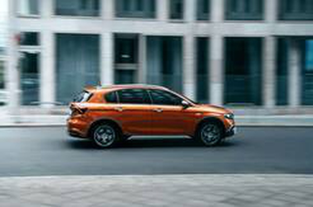 Fiat'tan yeni nesil Egea için crossover sürprizi!