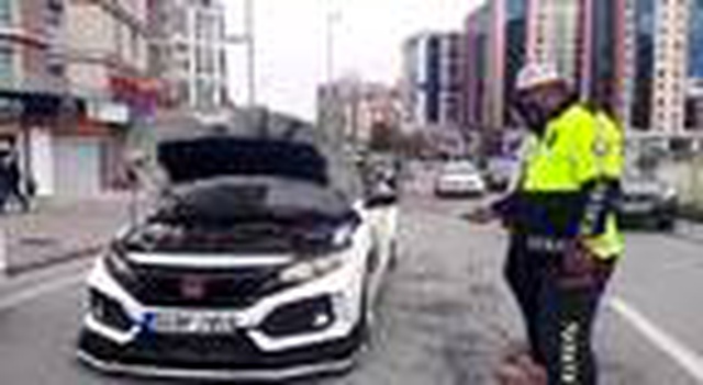 Nitrojen tüplü otomobile 1.280 lira ceza kesildi