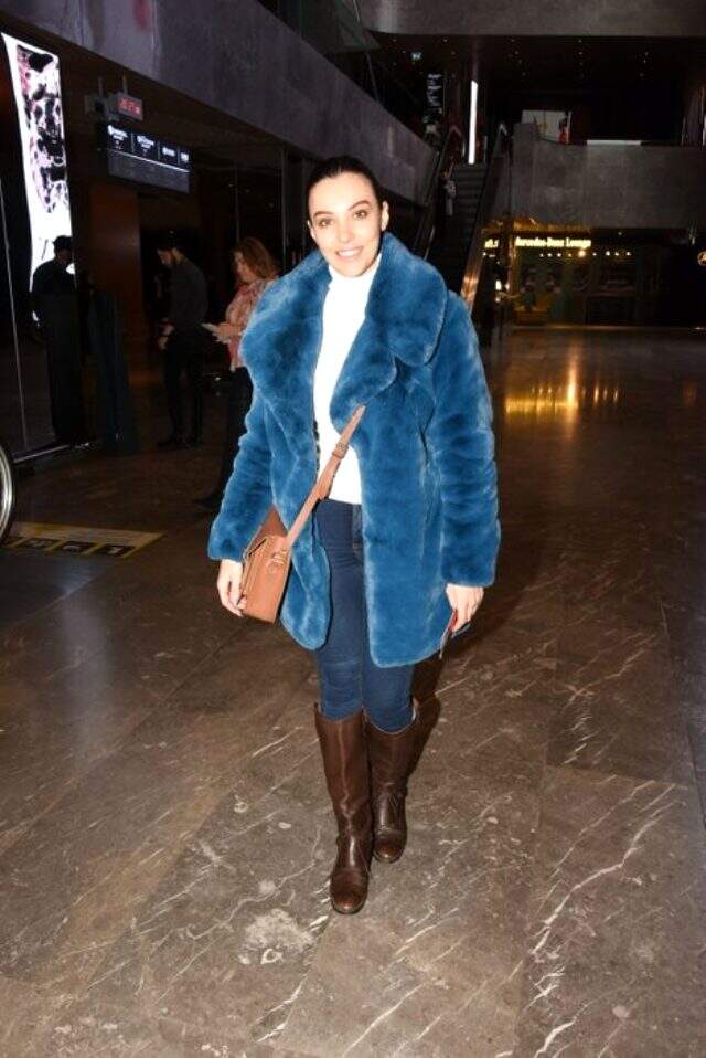 Tuvana Türkay'ın da koronavirüse yakalandığı ortaya çıktı Tuvana Türkay'ın da koronavirüse yakalandığı ortaya çıktı