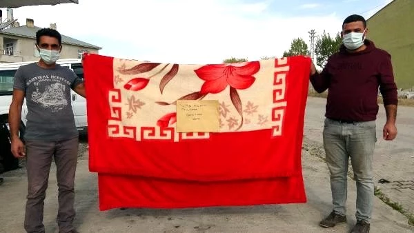9 yıl önce kendisine gönderilen battaniyeyi İzmir'e gönderen Vanlı depremzede duygulandırdı