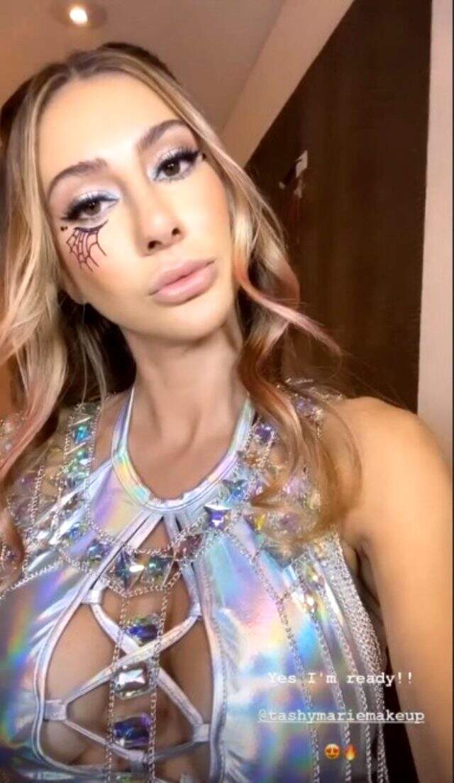 Cadılar Bayramı'nı kutlamak için partiye katılan Şeyma Subaşı, eleştirilere cevap verdi