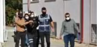 Marketler zincirinden bebek maması ve kozmetik ürünü hırsızlığına 3 gözaltı