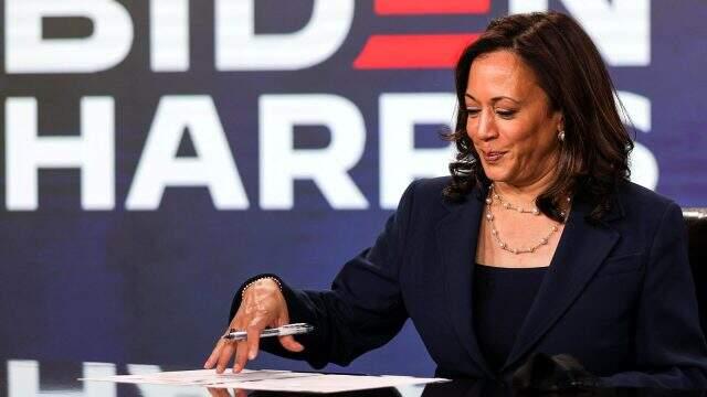 ABD başkanlık seçimini Biden'ın kazanmasının ardından Kamala Harris, ilk kadın ve siyahi başkan yardımcısı oldu