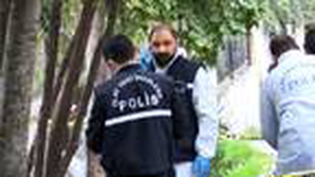 Bahçelievler'de ağaca asılı cansız erkek bedeni bulundu